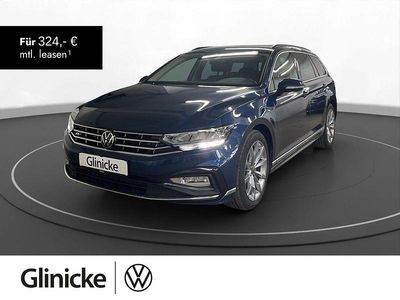 Gebraucht VW Passat R-line 200 PS (147 kW) 2023 Aquamarinblau metallic Kombi