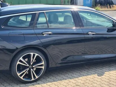 Gebraucht Opel Insignia 209 PS (153 kW) 2018 Schwarz Limousine