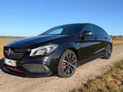 Używany Mercedes CLA250 Shooting Brake 218 KM (160 kW) 2017 Czarny Kombi