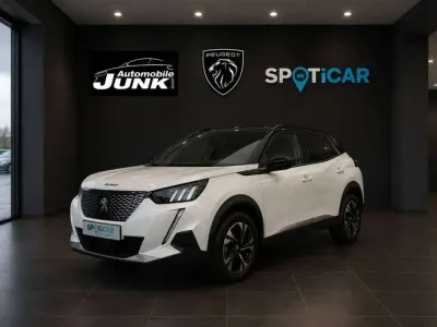 Gebraucht Peugeot e-2008 GT 100 kW (136 PS) 2022 Perlmutt weiss SUV