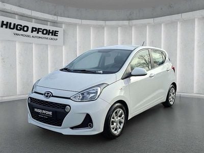 Gebraucht Hyundai i10 Pure 67 PS (49 kW) 2019 Weiß Kleinwagen