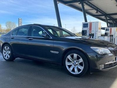 BMW 730