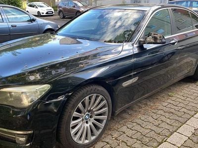 BMW 730