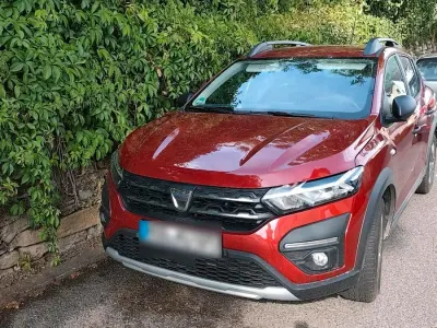 Gebraucht Dacia Sandero 90 PS (66 kW) 2021 Rot Limousine