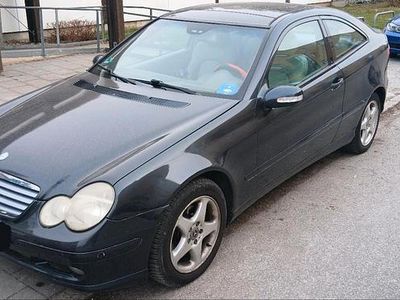Gebraucht Mercedes C200 163 PS (119 kW) 2001 Schwarz Coupé