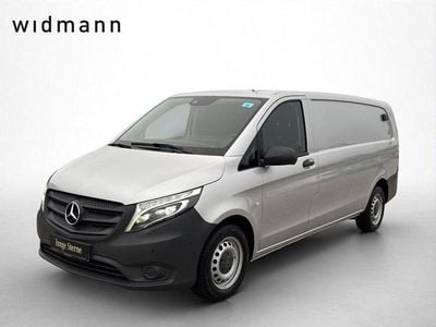 Brillantsilber metallic Gebraucht 2021 Mercedes Vito Van | 20.052 € (Superpreis)