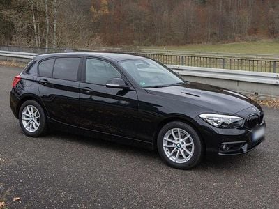 Gebraucht BMW 120 Sport Line 190 PS (139 kW) 2015 Schwarz Kleinwagen