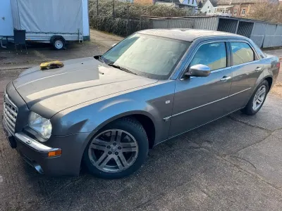 Używany Chrysler 300C 218 KM (160 kW) 2006 Szary Sedan/Limuzyna