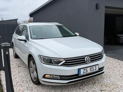 Gebraucht VW Passat Highline 150 PS (110 kW) 2016 Weiß Kombi