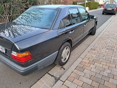 Gebraucht Mercedes 200 109 PS (80 kW) 1988 Braun Limousine