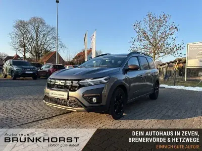 Usata Dacia Jogger Extreme 141 CV (103 kW) 2025 Grigio Monovolume