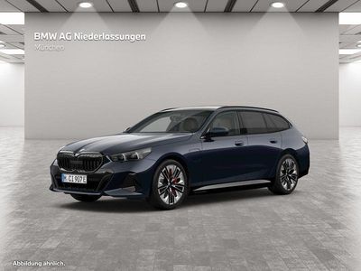 Gebraucht BMW 550e M Sport 489 PS (359 kW) 2025 Schwarz Kombi