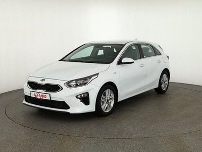 Second-hand Kia Ceed Vision 160 CP (117 kW) 2021 Alb Hatchback