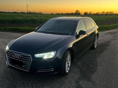 Blau Gebraucht 2016 Audi A4 Kombi | 19.000 € (Fairer Preis)