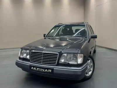Gebraucht Mercedes E320 Sportline 241 PS (177 kW) 1994 Schwarz Kombi