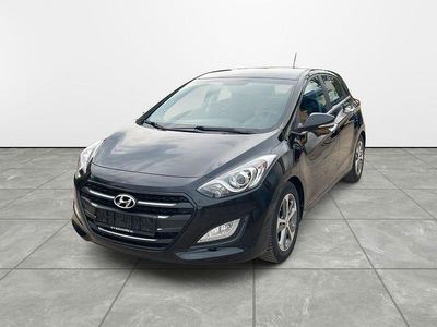 Gebraucht Hyundai i30 YES! Gold 101 PS (74 kW) 2015 Phantom black / mic Limousine
