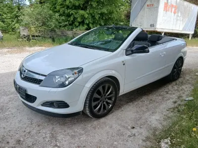 Gebraucht Opel Astra Cabriolet Edition 140 PS (102 kW) 2010 Weiß Cabrio