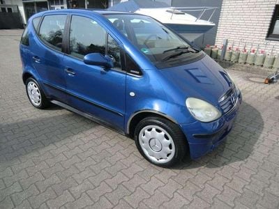 Gebraucht Mercedes A160 Elegance 102 PS (75 kW) 1998 Tiefseeblau Kleinwagen
