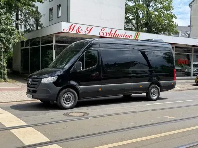 Neu Mercedes Sprinter 170 PS (125 kW) 2025 Schwarz Van