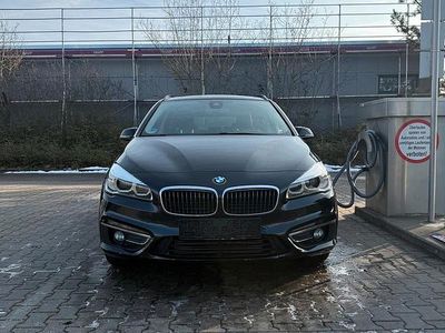 Schwarz Gebraucht 2017 BMW 225 Luxury Line Kombi | 11.750 € (Superpreis)