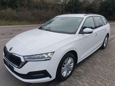 Gebraucht Skoda Octavia Ambition 150 PS (110 kW) 2022 Weiß Kombi