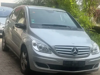 Gebraucht Mercedes B170 116 PS (85 kW) 2007 Silber Van / Kleinbus