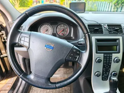 Gebraucht Volvo V50 114 PS (83 kW) 2012 Schwarz Kombi