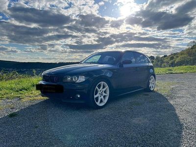 Gebraucht BMW 116 116 PS (85 kW) 2006 Schwarz Kleinwagen