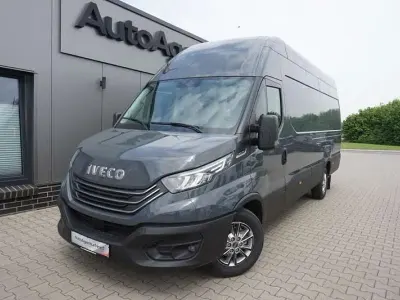 Second-hand Iveco Daily 175 CP (128 kW) 2024 Gri Van