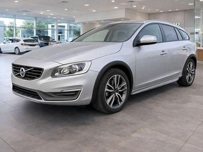 Gebraucht Volvo V60 CC 150 PS (110 kW) 2016 Silber Kombi