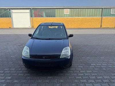 Gebraucht Ford Fiesta 60 PS (44 kW) 2003 Blau Kleinwagen