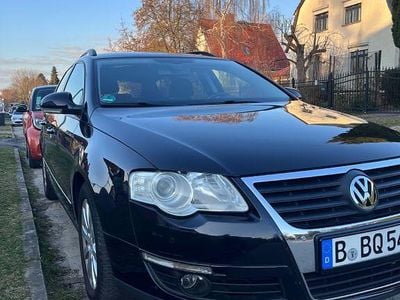Gebraucht VW Passat 122 PS (89 kW) 2010 Schwarz Kombi