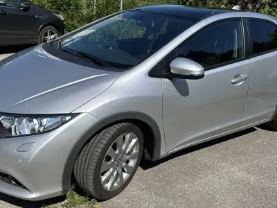 Gebraucht Honda Civic 140 PS (102 kW) 2012 Silber Limousine