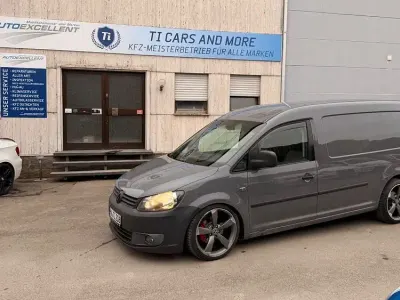 Gebraucht VW Caddy 140 PS (102 kW) 2011 Pure grey Van / Kleinbus