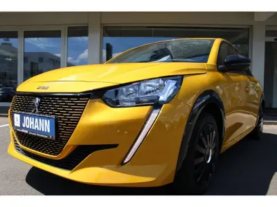 Gebraucht Peugeot 208 Active 100 kW (136 PS) 2022 Faro) (gelb Kleinwagen