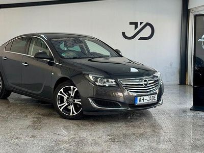 Usata Opel Insignia Innovation 250 CV (183 kW) 2014 Grigio Berlina