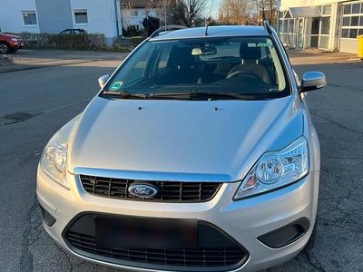 Gebraucht Ford Focus 100 PS (73 kW) 2011 Silber Kombi