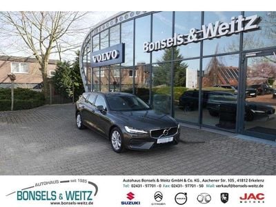Grau metallic Gebraucht 2022 Volvo V60 Core Kombi | 26.990 € (Superpreis)
