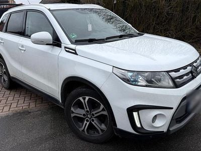 Usado Suzuki Vitara Comfort+ 120 HP (88 kW) 2015 Branco SUV