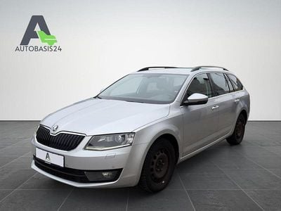 Silber Gebraucht 2015 Skoda Octavia Style Kleinwagen | 7.400 € (Fairer Preis)