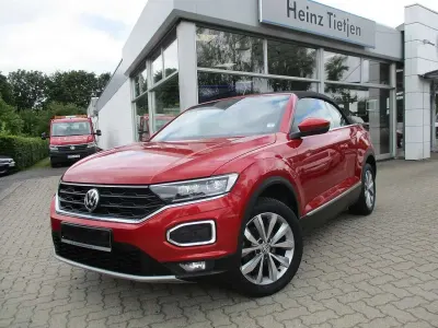 Gebraucht VW T-Roc Cabriolet Style 150 PS (110 kW) 2020 Rot Cabrio