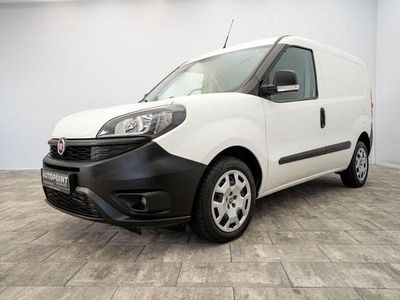 Usata Fiat Doblò 101 CV (74 kW) 2022 Bianco Monovolume