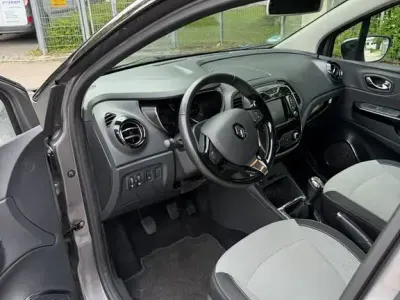 Gebraucht Renault Captur Life 90 PS (66 kW) 2016 Grau SUV