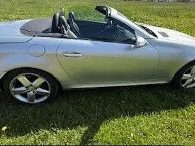 Gebraucht Mercedes SLK200 163 PS (119 kW) 2006 Silber Cabrio
