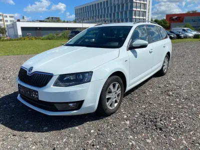 Gebraucht Skoda Octavia Joy 110 PS (80 kW) 2016 Weiß Kombi