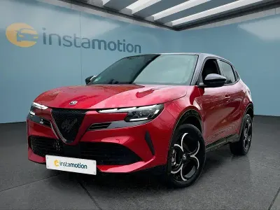 Neu Alfa Romeo Junior 136 PS (100 kW) 2025 Rot SUV