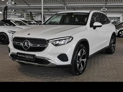 Gebraucht Mercedes GLC220 Avantgarde 197 PS (144 kW) 2023 Unilack polarweiß SUV