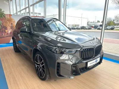 Gebraucht BMW X5 M Sport 298 PS (219 kW) 2025 Grau SUV