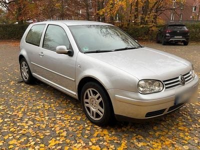 Silber Gebraucht 2003 VW Golf IV Pacific Kleinwagen | 1.550 € (Fairer Preis)