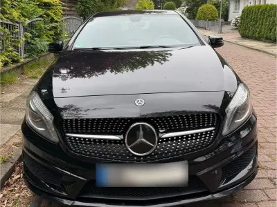 Gebraucht Mercedes A200 136 PS (100 kW) 2014 Schwarz Kleinwagen
